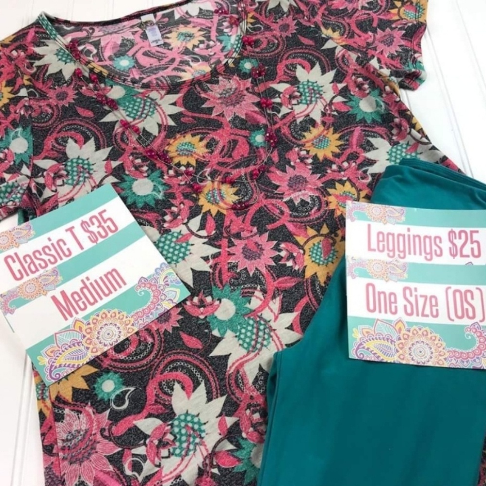 LulaRoe Medium Classic Tee with Green OS Leggings